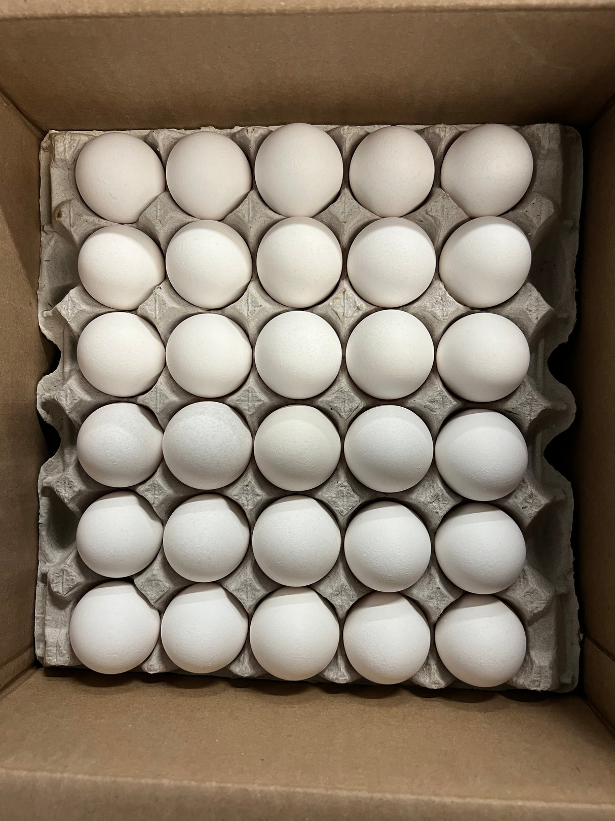 【Local】Farm free range eggs XLarge White 1 box 180 pieces