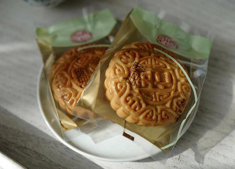 Xiang De Zhai Beijing-style Mooncakes (1 box of 4) Xiang De Zhai Beijing-style Mooncakes